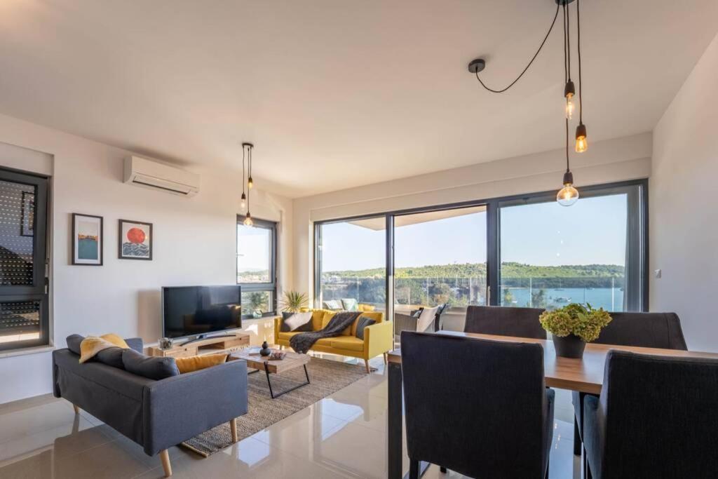 Apartment Emarin Banjole Ngoại thất bức ảnh