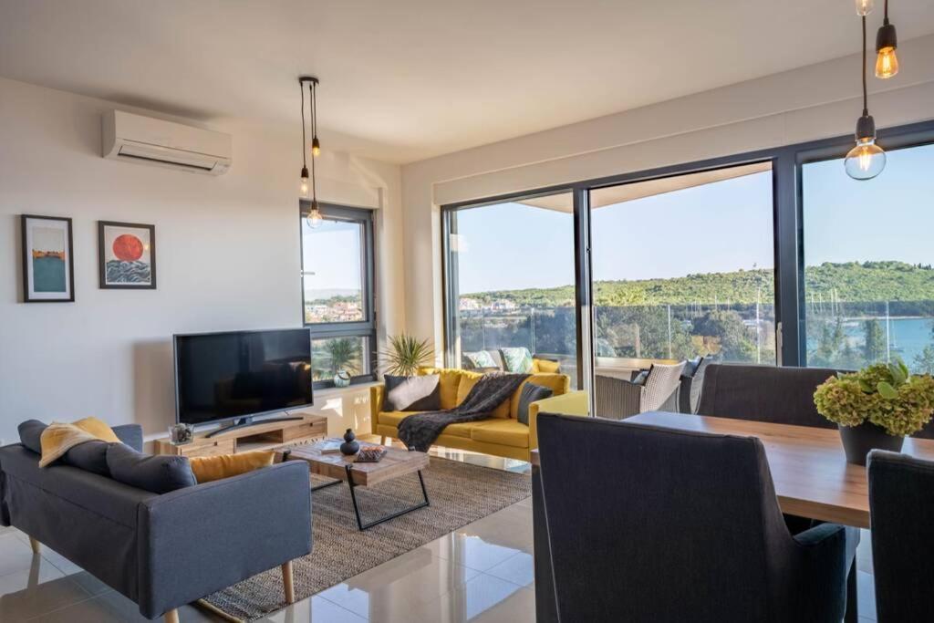 Apartment Emarin Banjole Ngoại thất bức ảnh