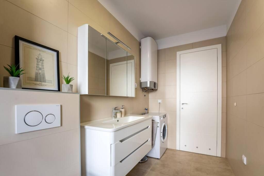 Apartment Emarin Banjole Ngoại thất bức ảnh