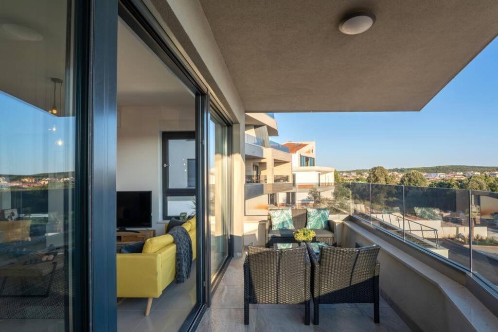 Apartment Emarin Banjole Ngoại thất bức ảnh